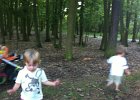 16 Deti 2012 Pochodacky-lesem 84 Frnk v lese